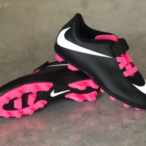 Nike Jr Bravata Soccer Cleats (Sz. 12)